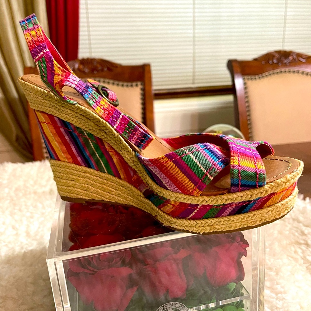 💕RAINBOW WEDGES